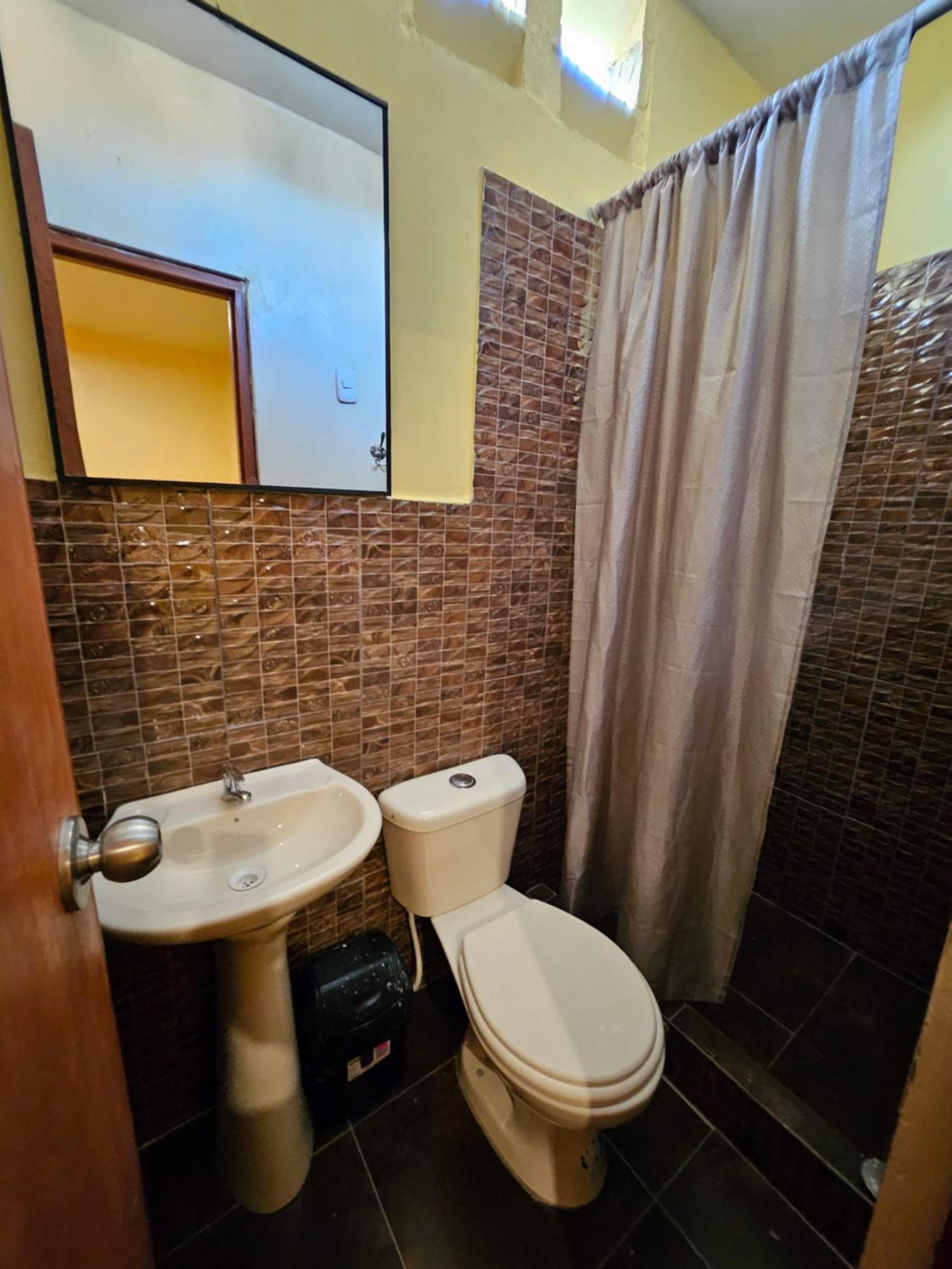 Hotel Sarisa House à Iquitos Extérieur photo